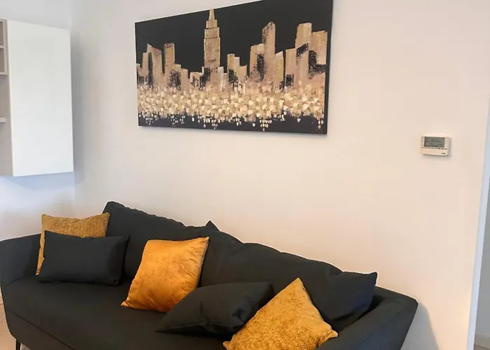 Golden Corner Apartman Bologna